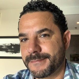 Meet your Posher, Posh